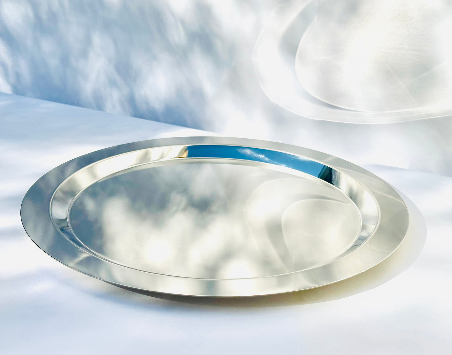 ROUND SILVER