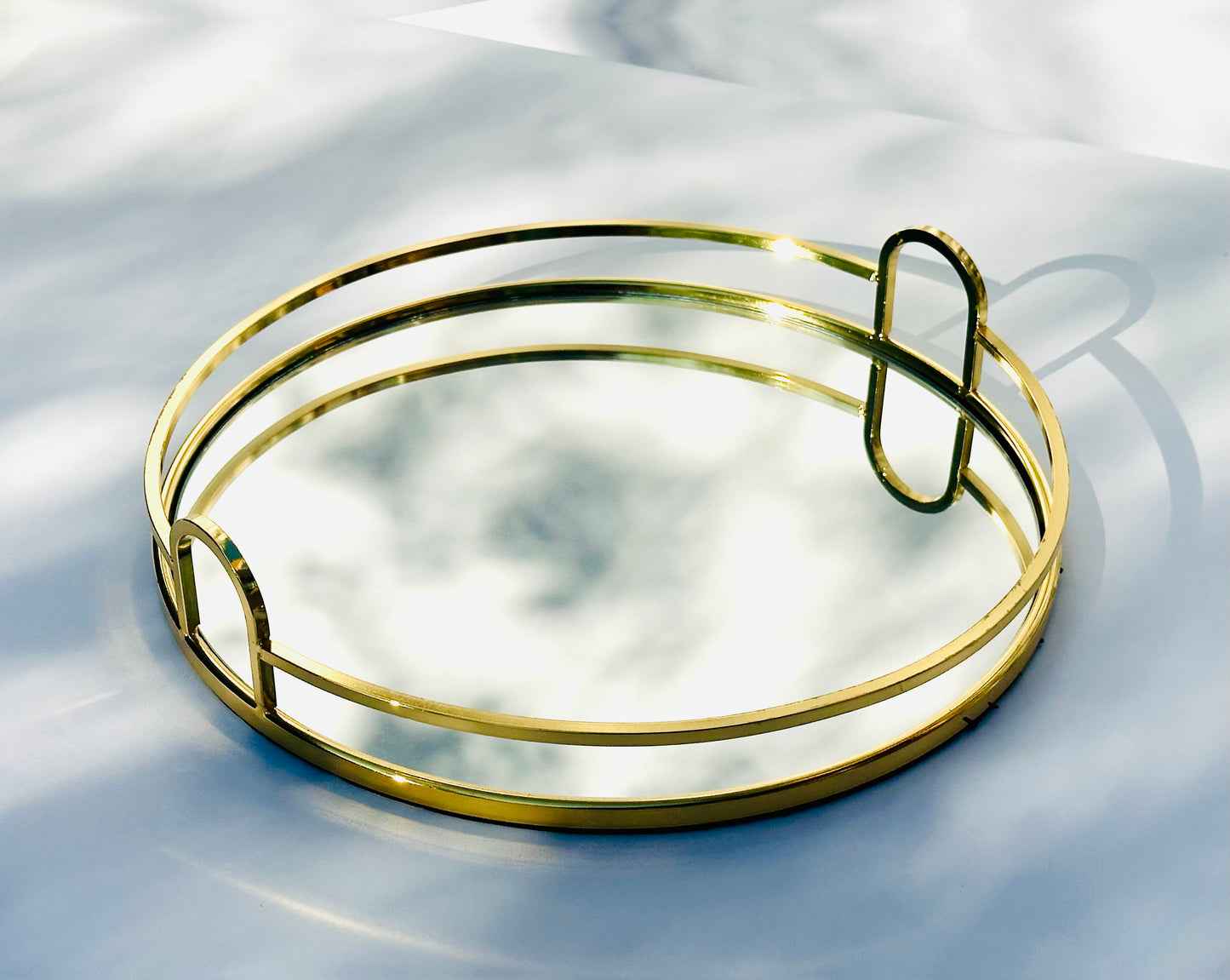 ROUND GOLD FRAME MIRROR BASE